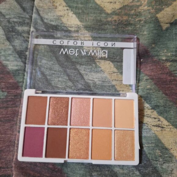 💕 Wet n Wild Color Icon — Bundle of 4 Palettes (New + Lightly Swatched) 💕 - Picture 6 of 6